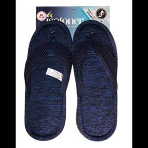 Isotoner Women's Scout Mesh Thong Slippers 9.5 -10